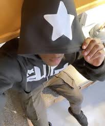 Sudadera con capucha y cremallera con estampado de estrellas