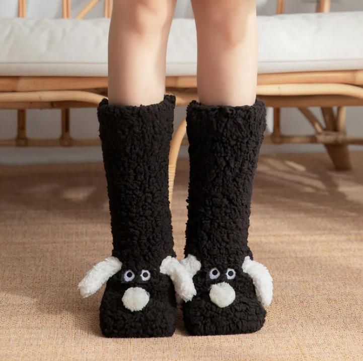 Calcetines de perro de felpa para mujer